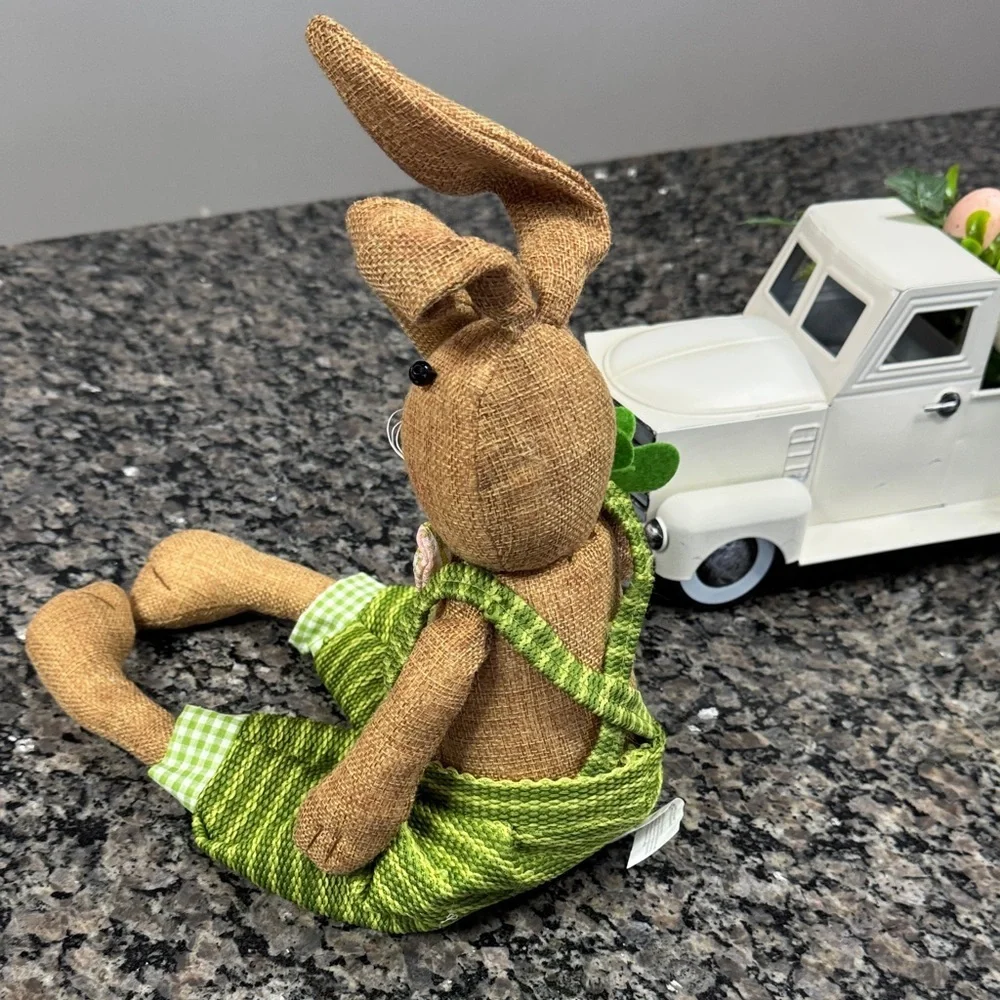 Easter Bunny and White Truck Home Accent EUC